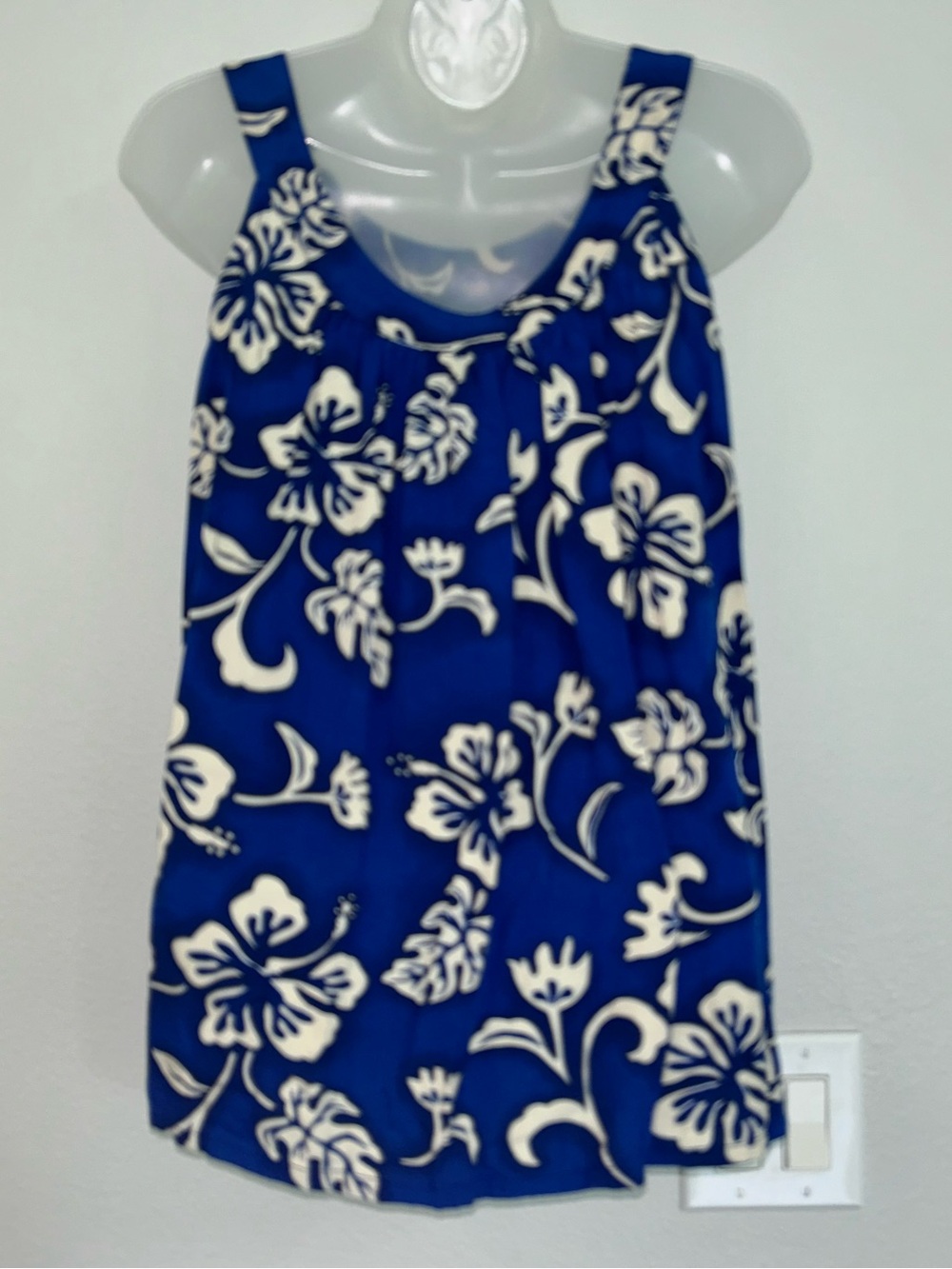 Hibiscus Collection Hawaii flowing loose fitting tank XL